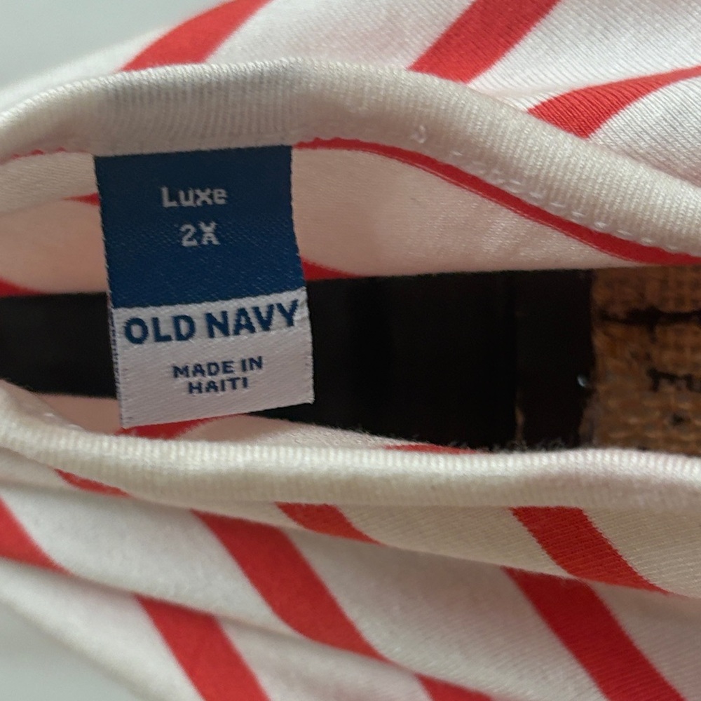 Old Navy Luxe White & Red Striped Short-Sleeve Tee - Picture 2 of 3
